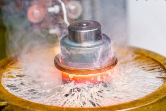 Công cụ điện cao tần Máy làm nguội cảm ứng Máy xử lý nhiệt