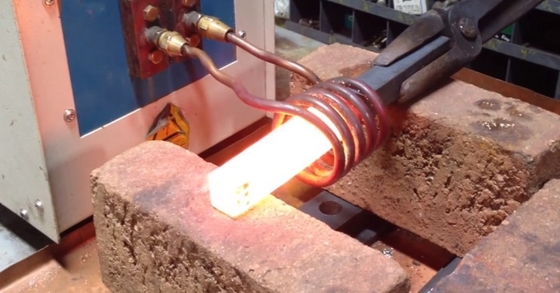 Máy sưởi cảm ứng điện di động IGBT 30kw để rèn tần số cao